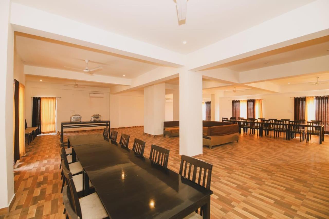 Hotel Dosa Plaza Udajpur Zewnętrze zdjęcie