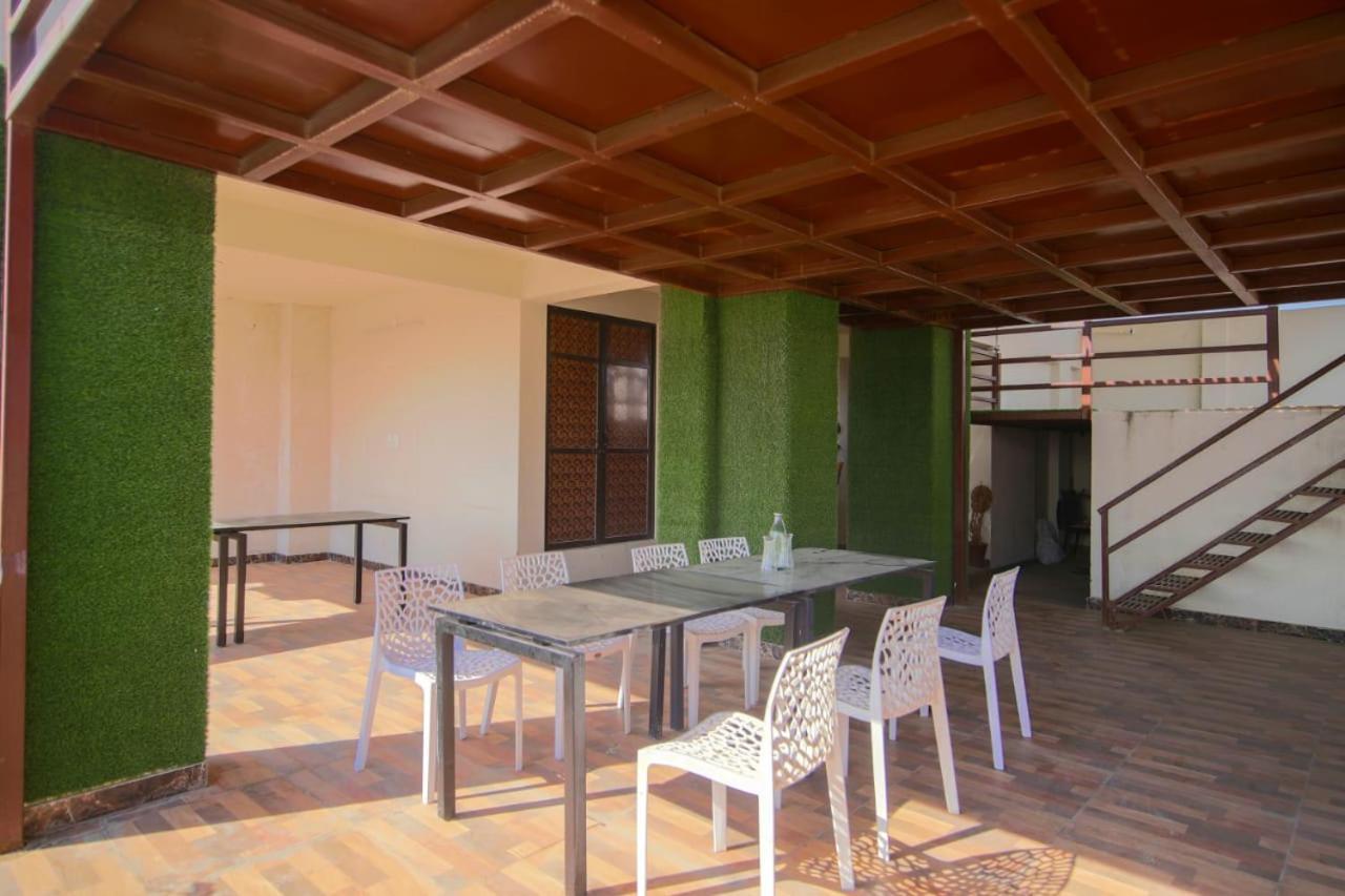 Hotel Dosa Plaza Udajpur Zewnętrze zdjęcie