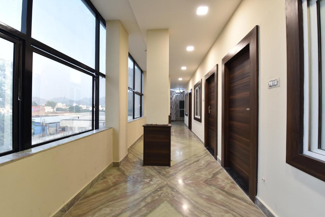 Hotel Dosa Plaza Udajpur Zewnętrze zdjęcie