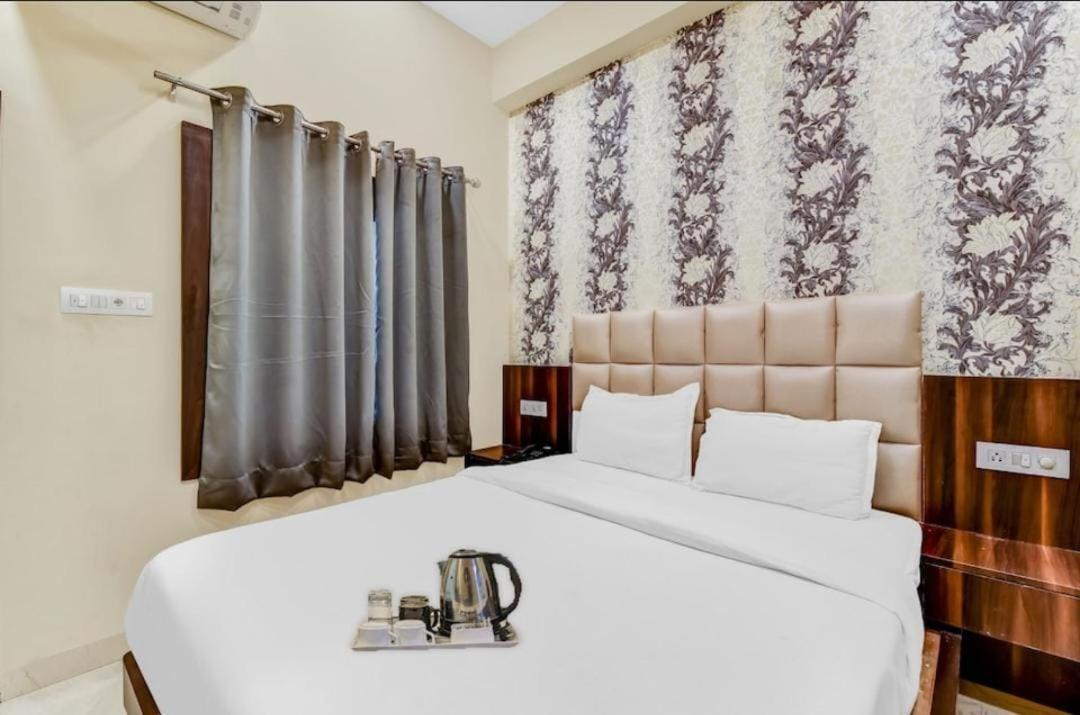Hotel Dosa Plaza Udajpur Zewnętrze zdjęcie