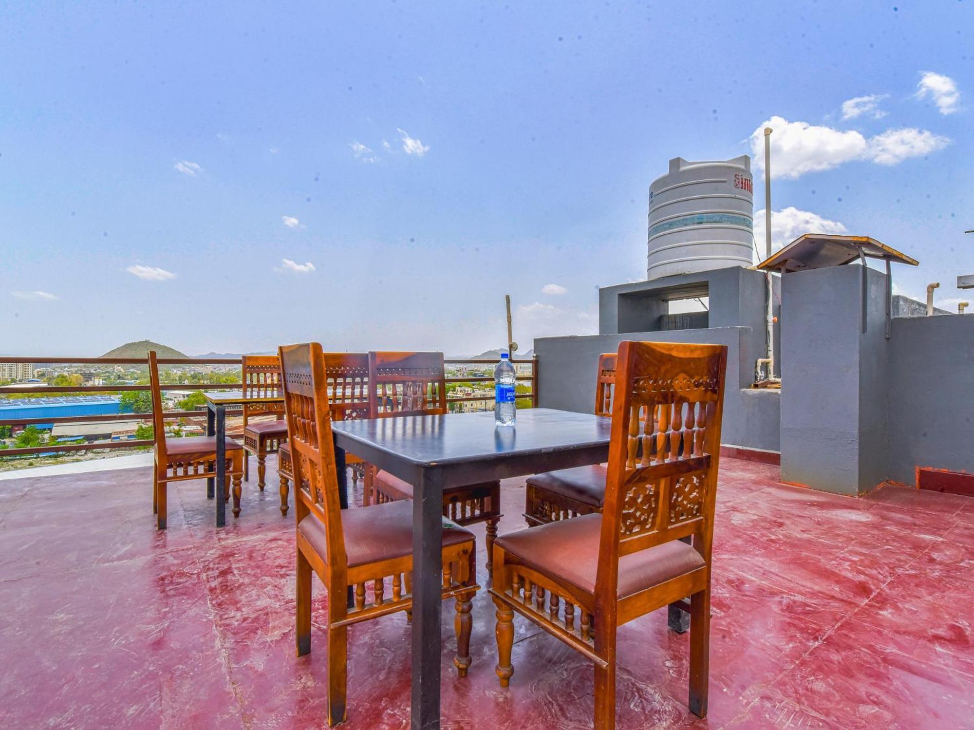 Hotel Dosa Plaza Udajpur Zewnętrze zdjęcie