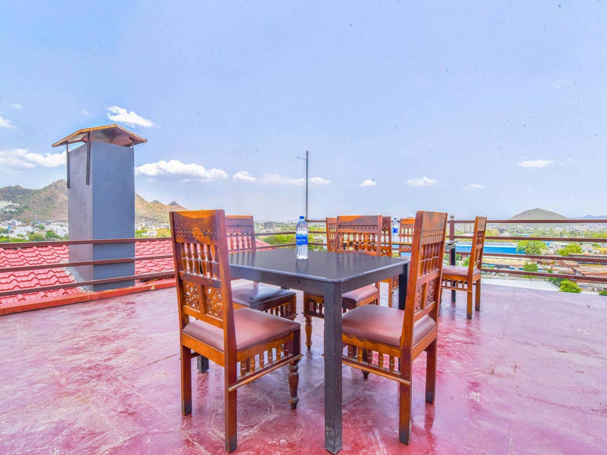 Hotel Dosa Plaza Udajpur Zewnętrze zdjęcie