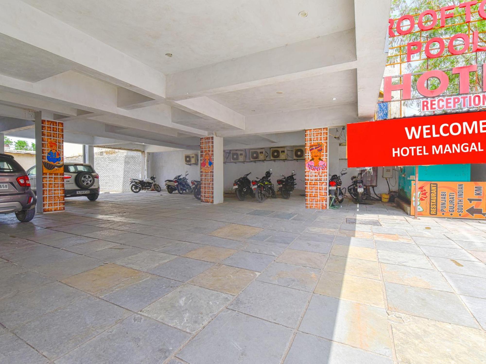 Hotel Dosa Plaza Udajpur Zewnętrze zdjęcie