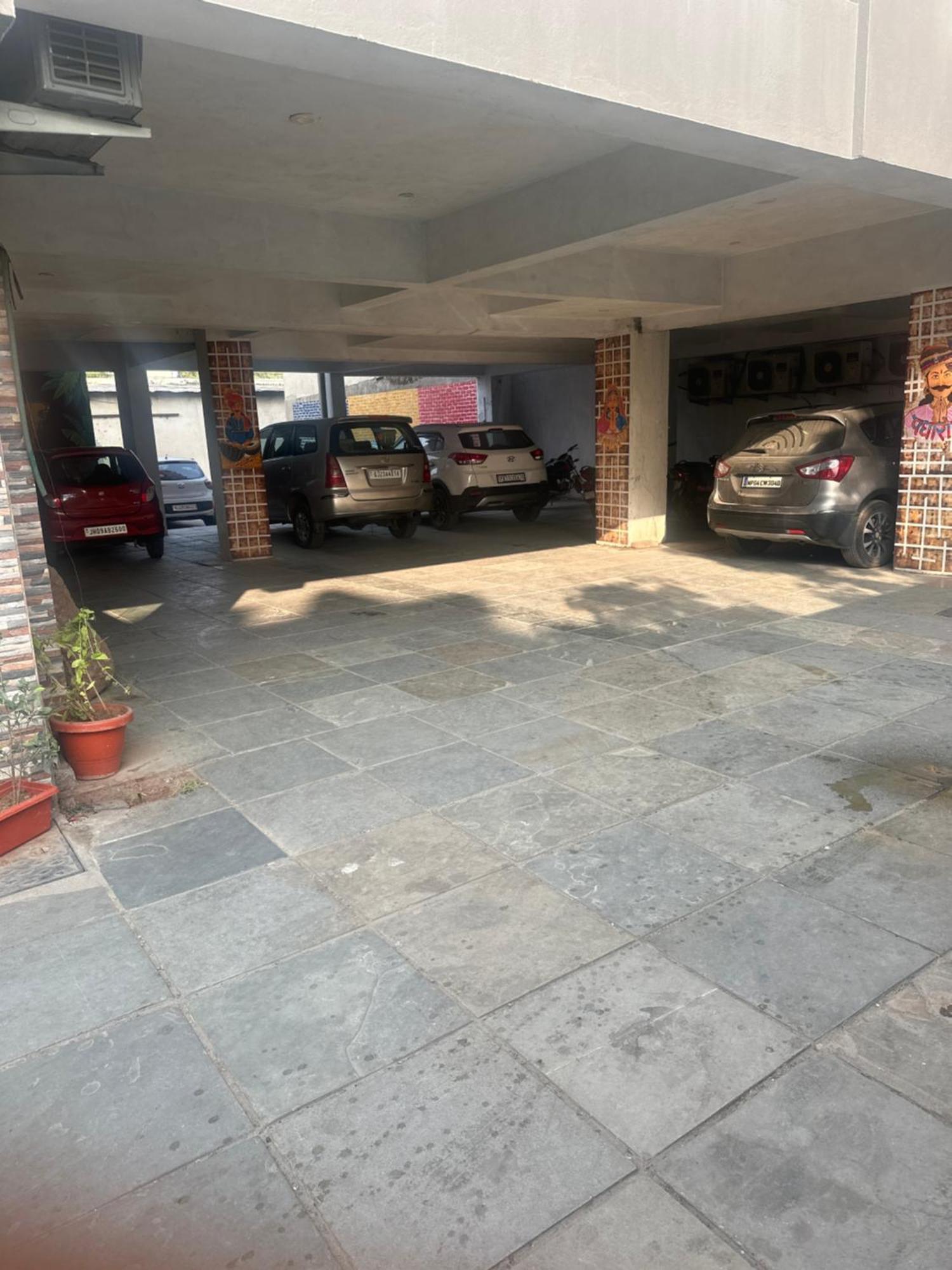 Hotel Dosa Plaza Udajpur Zewnętrze zdjęcie